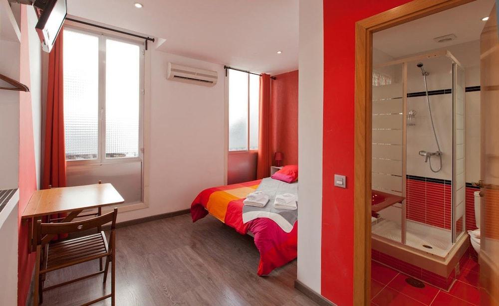 Hostal Abril Madrid Eksteriør billede