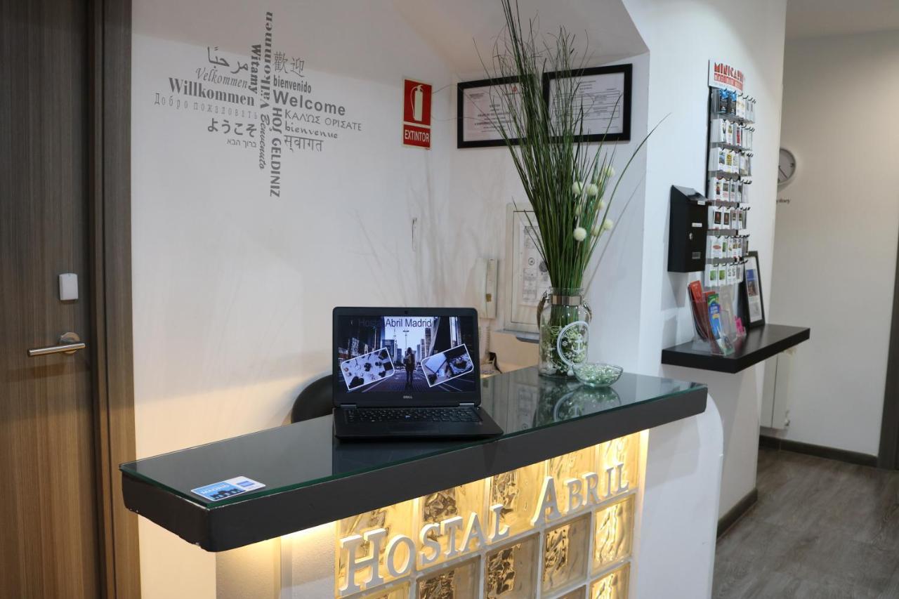 Hostal Abril Madrid Eksteriør billede