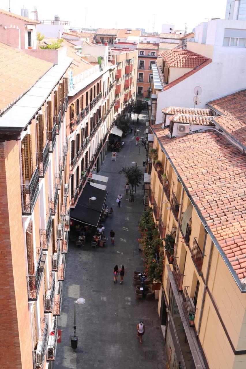Hostal Abril Madrid Eksteriør billede